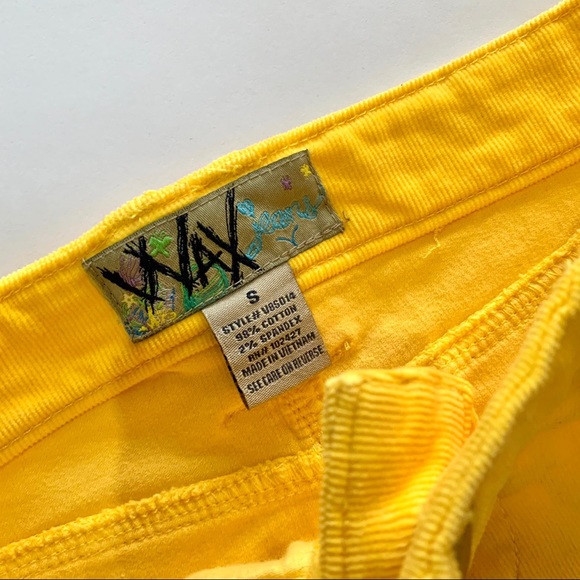 Yellow Corduroy mini skirt size S - Picture 2 of 3